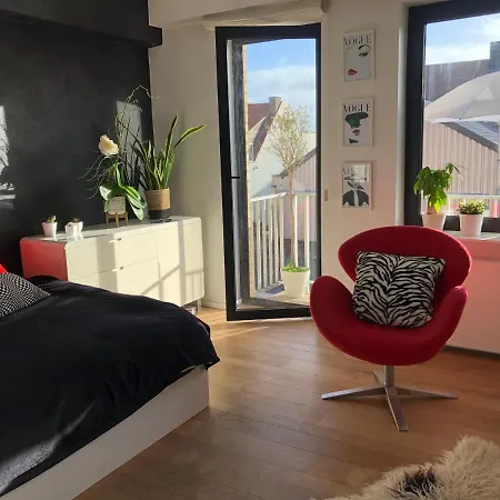 Cosy And Trendy 75m2 With Balcony - Centrally Located - Lippenslaan Apartment Knokke-Heist